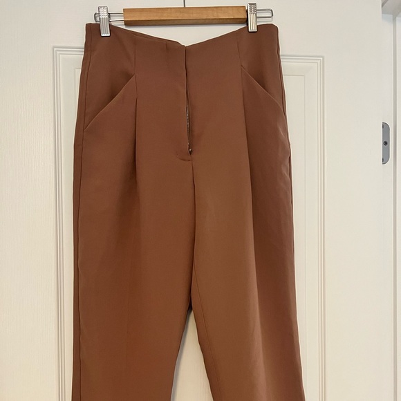 Wilfred Pants - Wilfred high-waisted crepe pants. Cropped. Sz 10 Tan